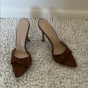 Elegant Brown Women's Heels